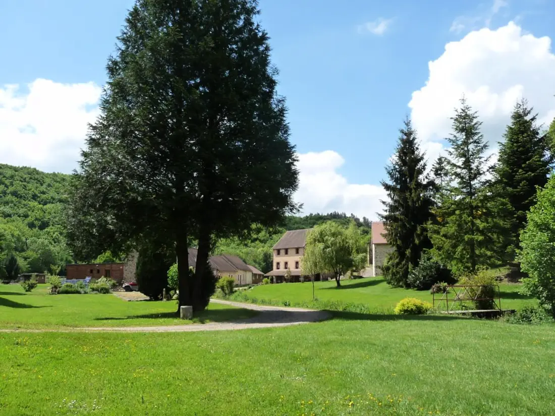 Maison de Vacances Vernusse 2