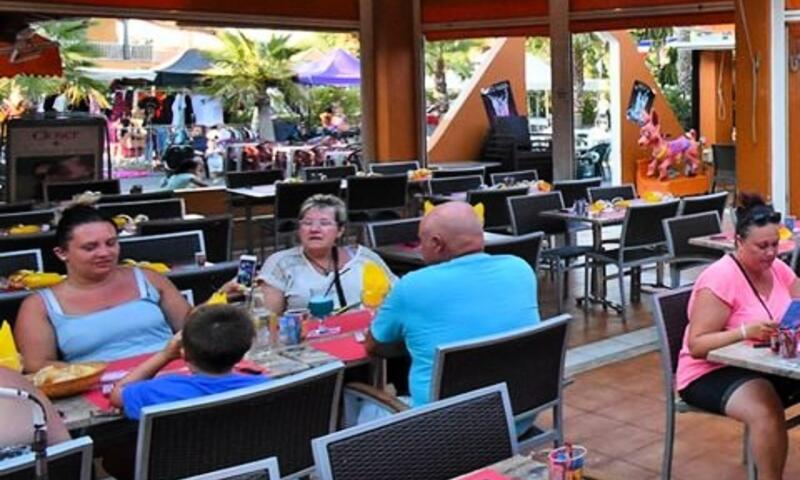 Camping Les Salisses **** - - Vias Plage - 35
