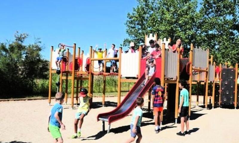 Camping Les Salisses **** - - Vias Plage - 17