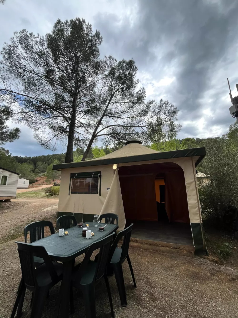 Flower Camping Les Cadenières 4 étoiles★★★★