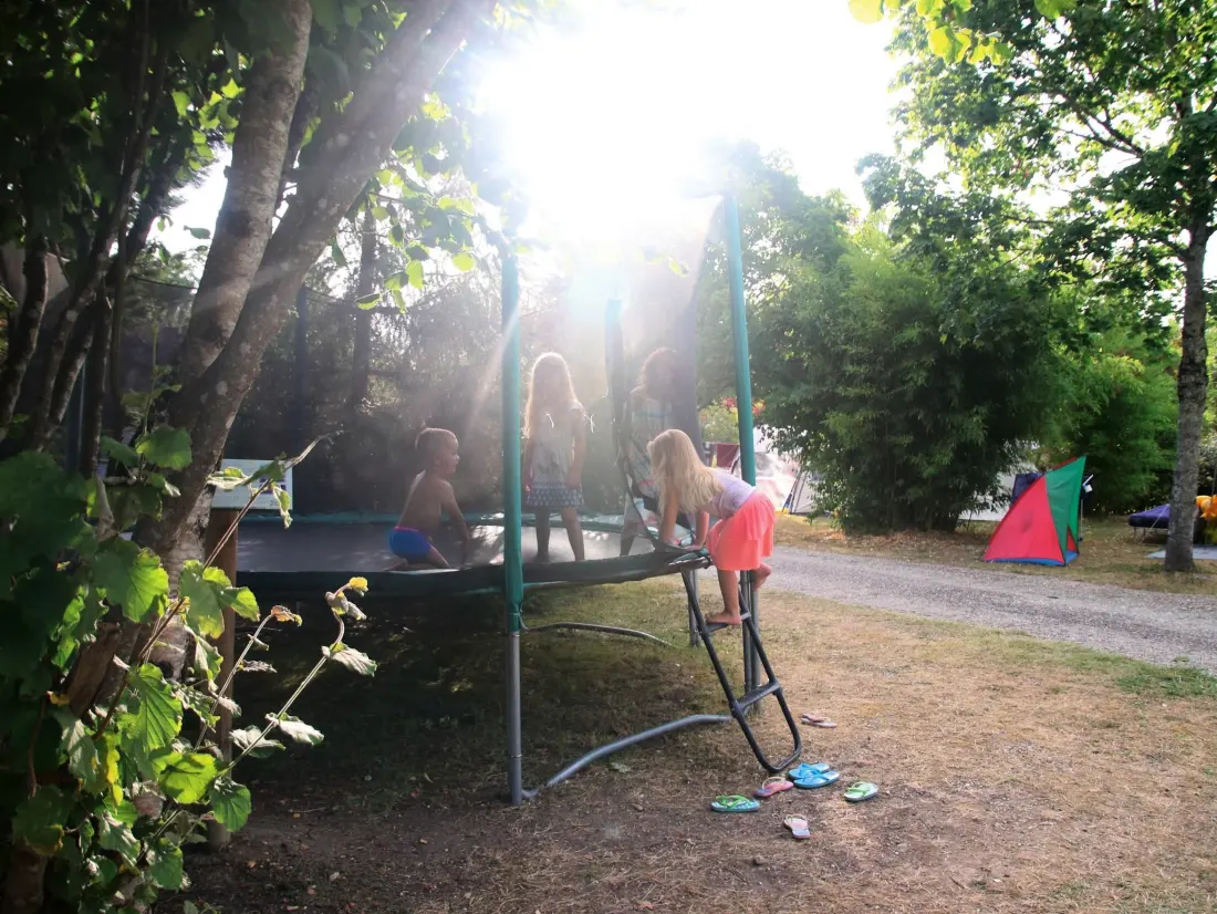 Camping FONTAINE DU ROC 3 étoiles★★★