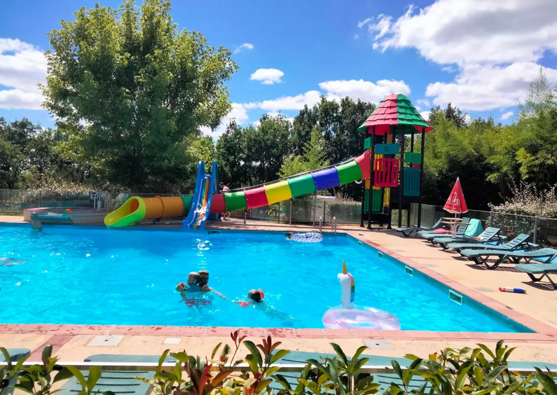Camping FONTAINE DU ROC 3 étoiles★★★