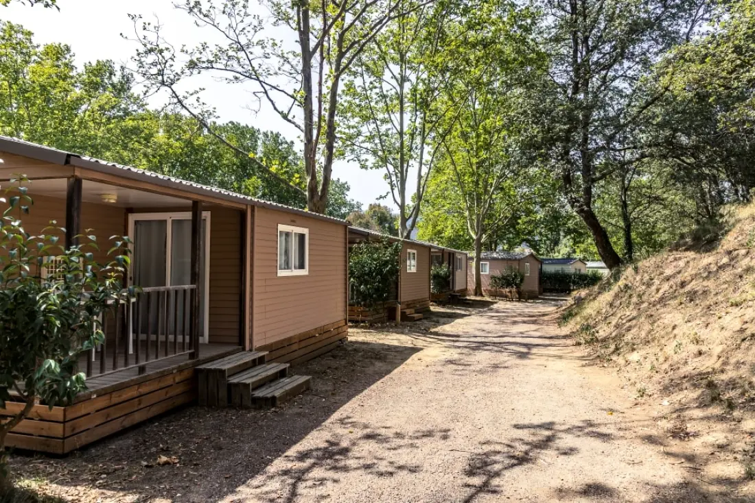 Camping Les Rives Du Lac De Vinca 3 étoiles★★★