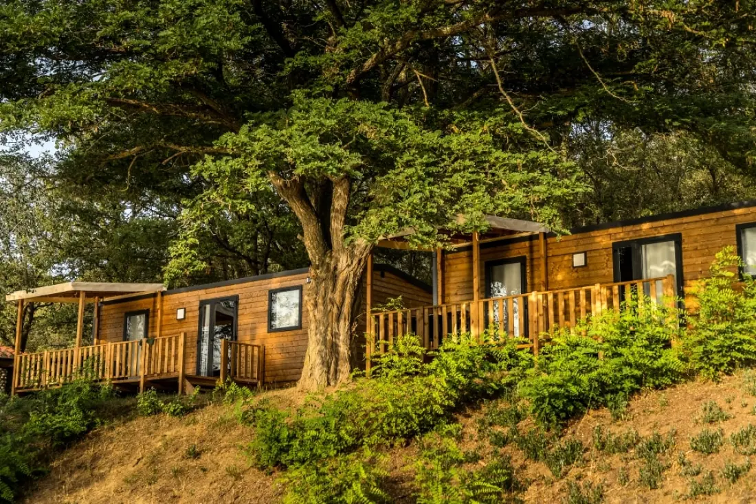 Camping Les Rives Du Lac De Vinca 3 étoiles★★★