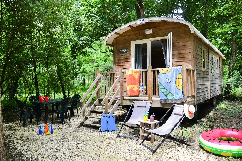 Flower Camping La Sagne 3 étoiles★★★