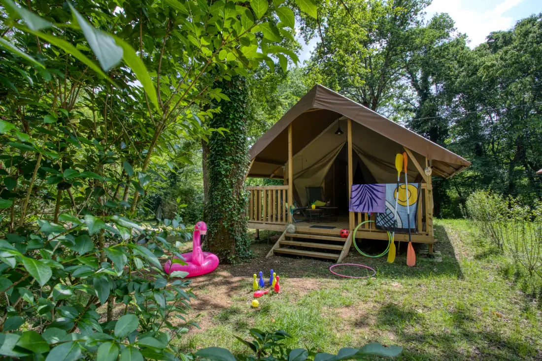 Flower Camping La Sagne 3 étoiles★★★