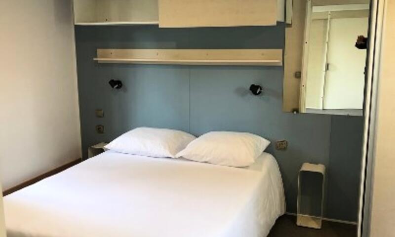 Camping Marina Plage*** - Vitrolles - Bouches du Rhône - 44