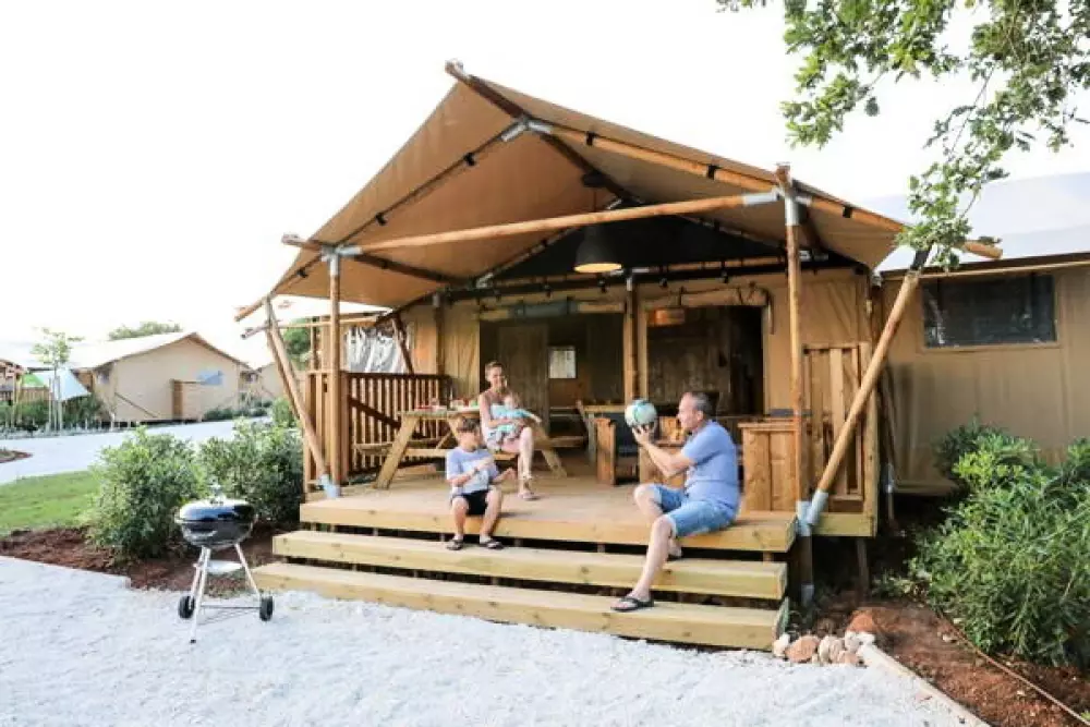 Camping Valkanela4 étoiles★★★★