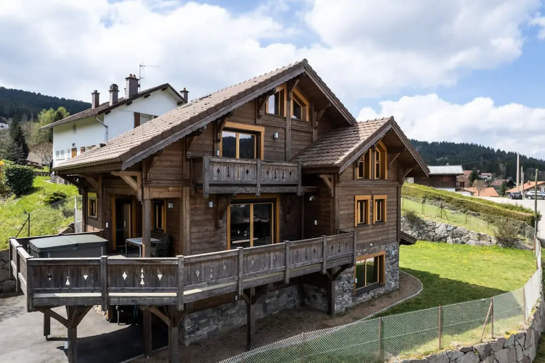 Toison D'or - 8 Pers. - Jacuzzi + Sauna