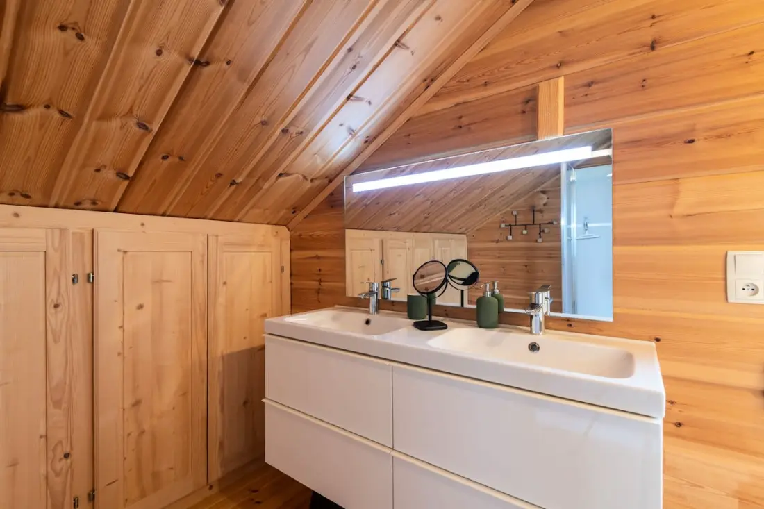 Toison D'or - 8 Pers. - Jacuzzi + Sauna