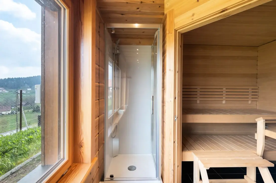 Toison D'or - 8 Pers. - Jacuzzi + Sauna
