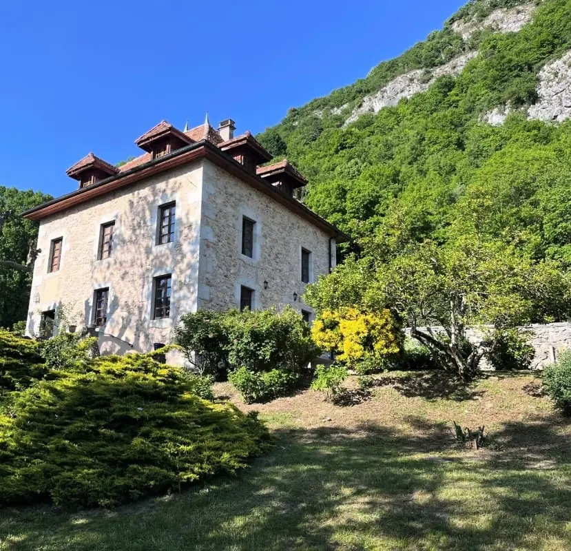 Maison De Charme Ancienne Entre Lacs Et Rhône - - Yenne - 1