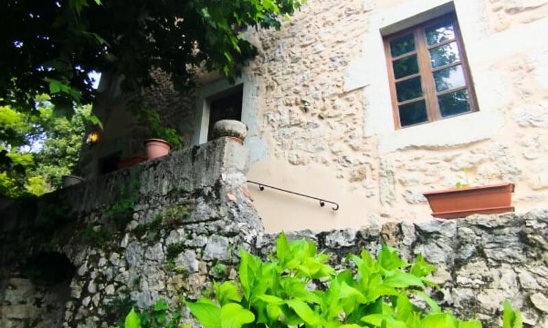 Maison De Charme Ancienne Entre Lacs Et Rhône - - Yenne - 36