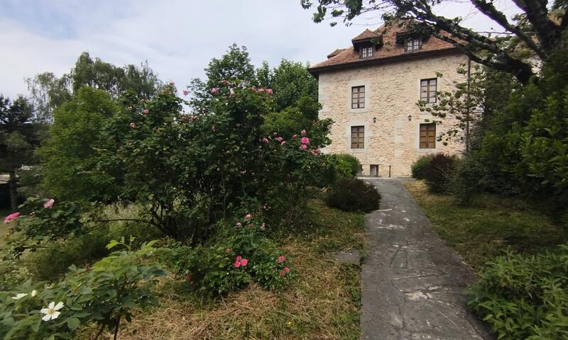 Maison De Charme Ancienne Entre Lacs Et Rhône - - Yenne - 33