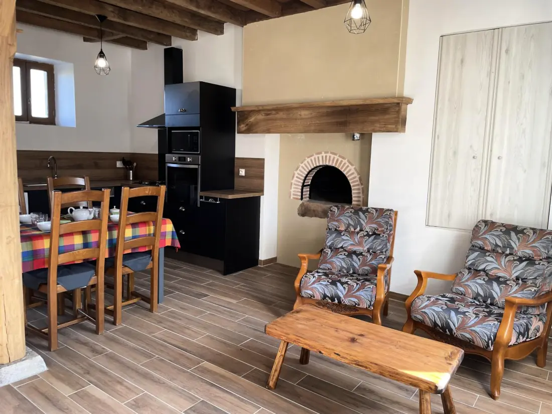 Maison de Vacances Ygrande 4