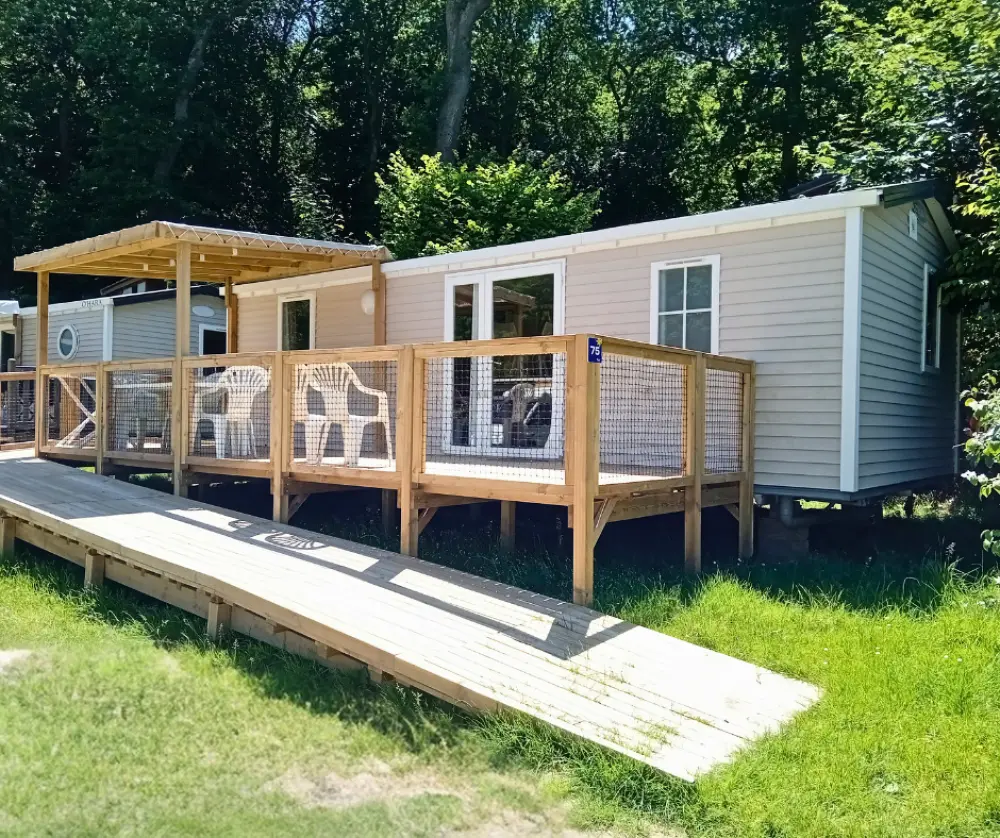 Flower Camping La Chênaie 3 étoiles★★★