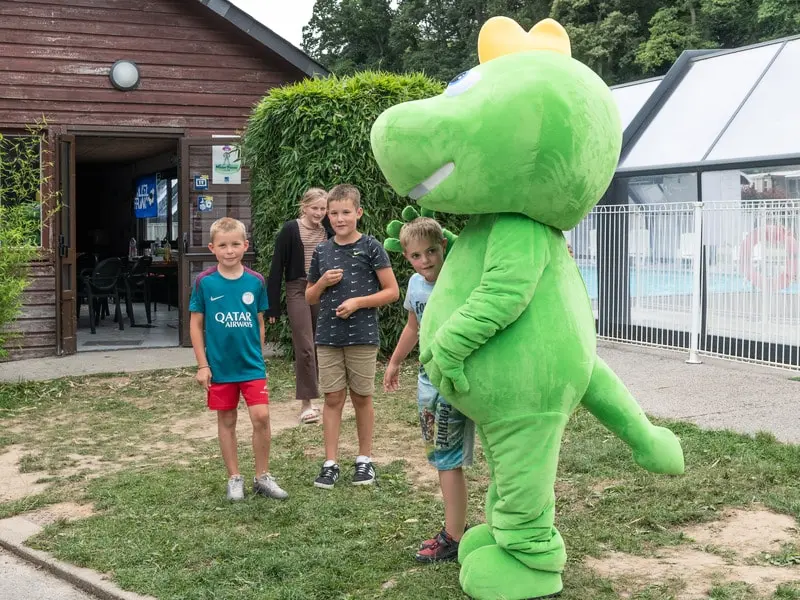 Flower Camping La Chênaie 3 étoiles★★★
