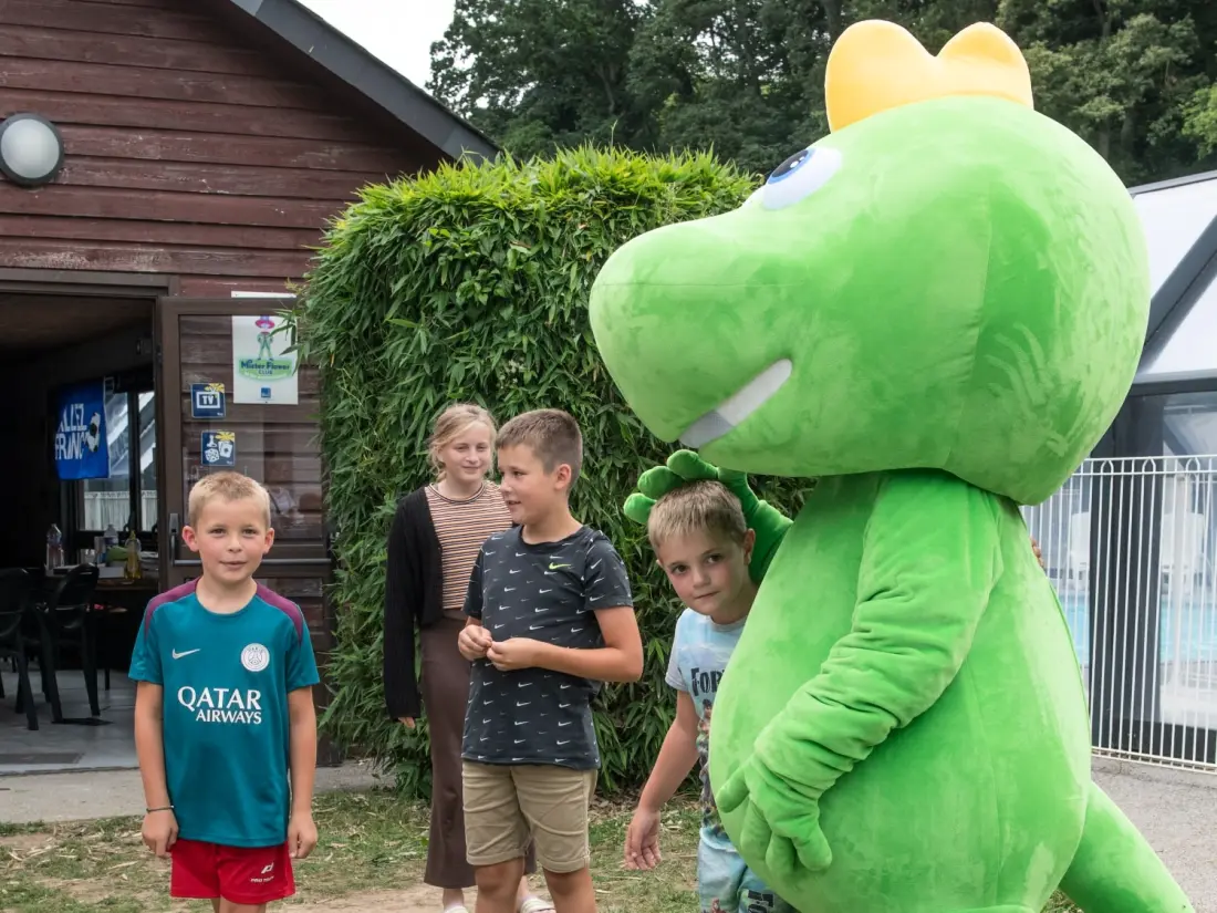 Flower Camping La Chênaie 3 étoiles★★★