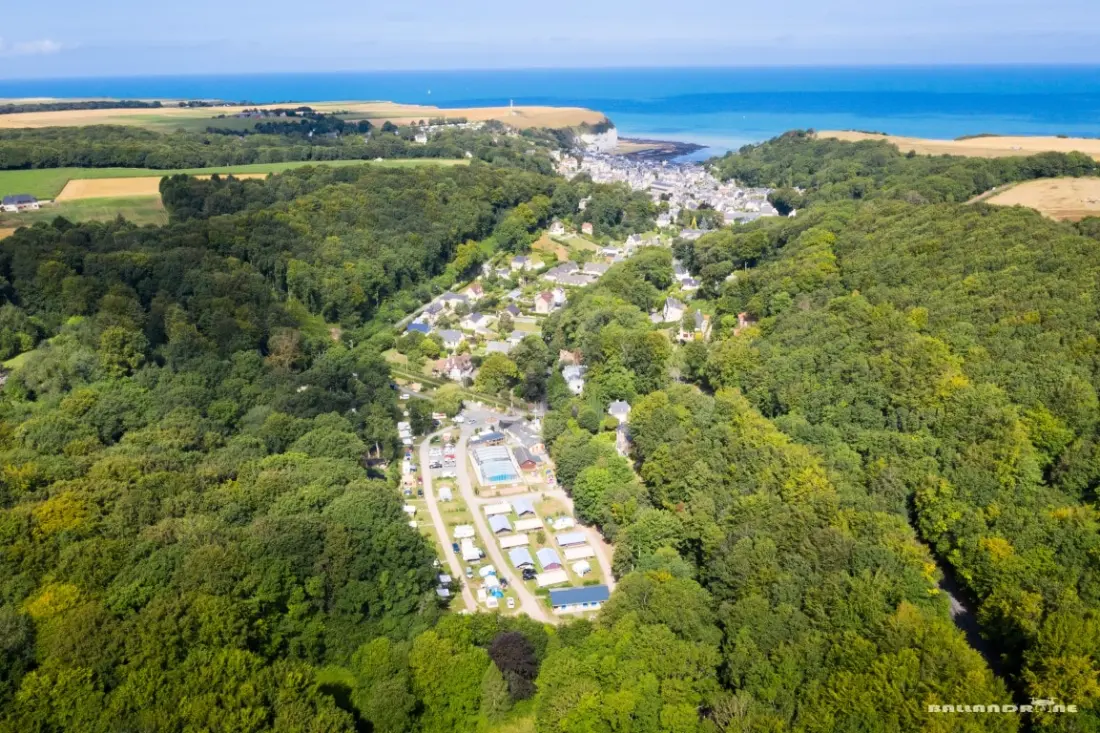 Flower Camping La Chênaie 3 étoiles★★★