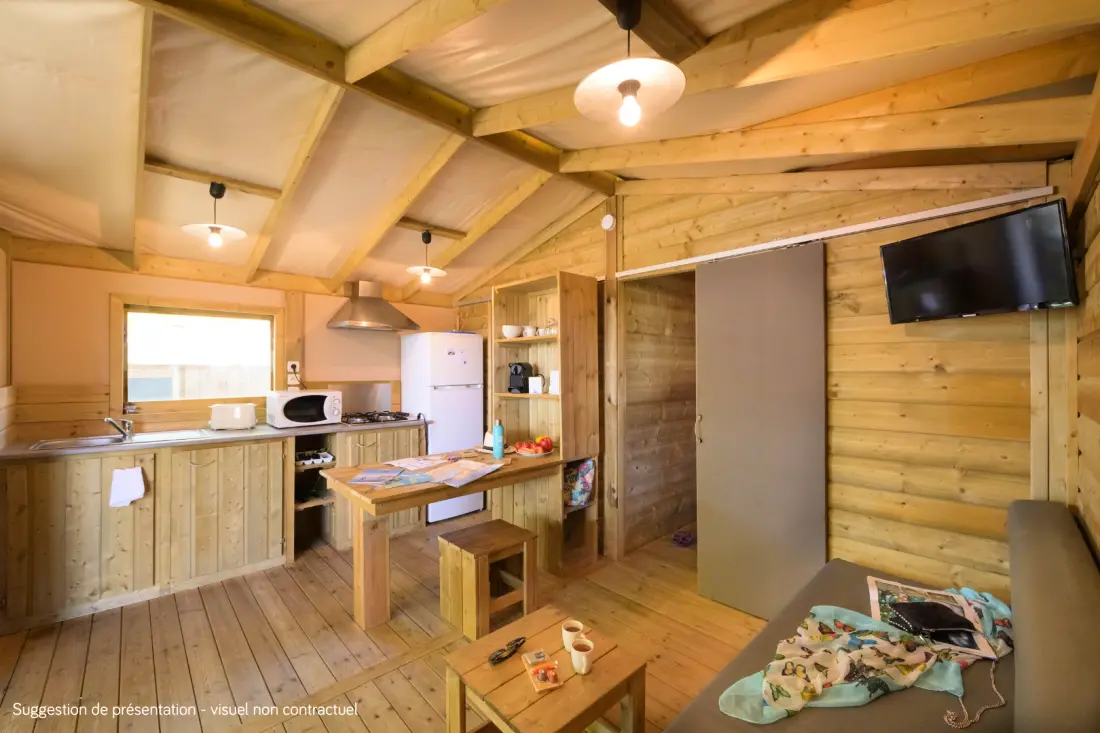 Flower Camping La Chênaie 3 étoiles★★★