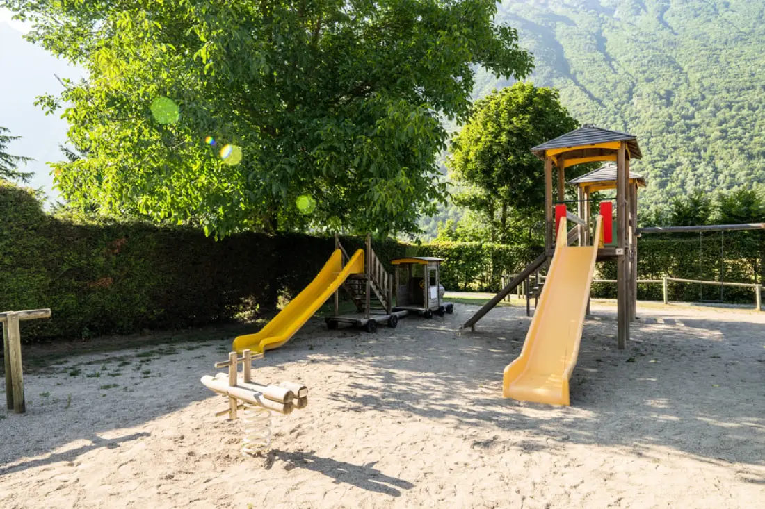 Camping Le Château de Rochetaillée 4 étoiles★★★★
