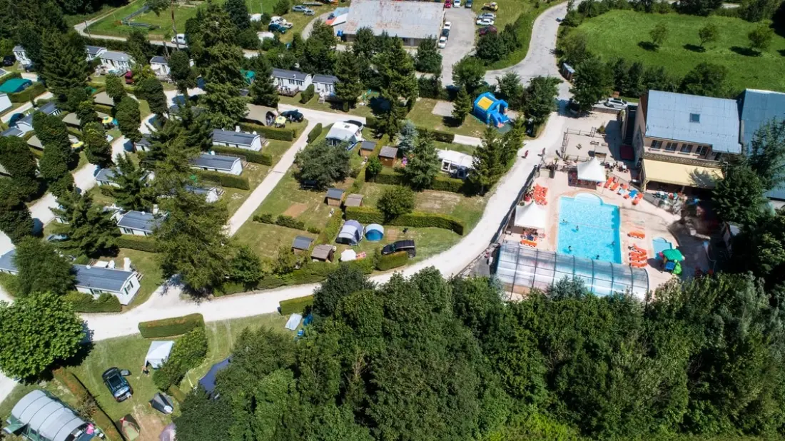 Camping Le Château de Rochetaillée 4 étoiles★★★★