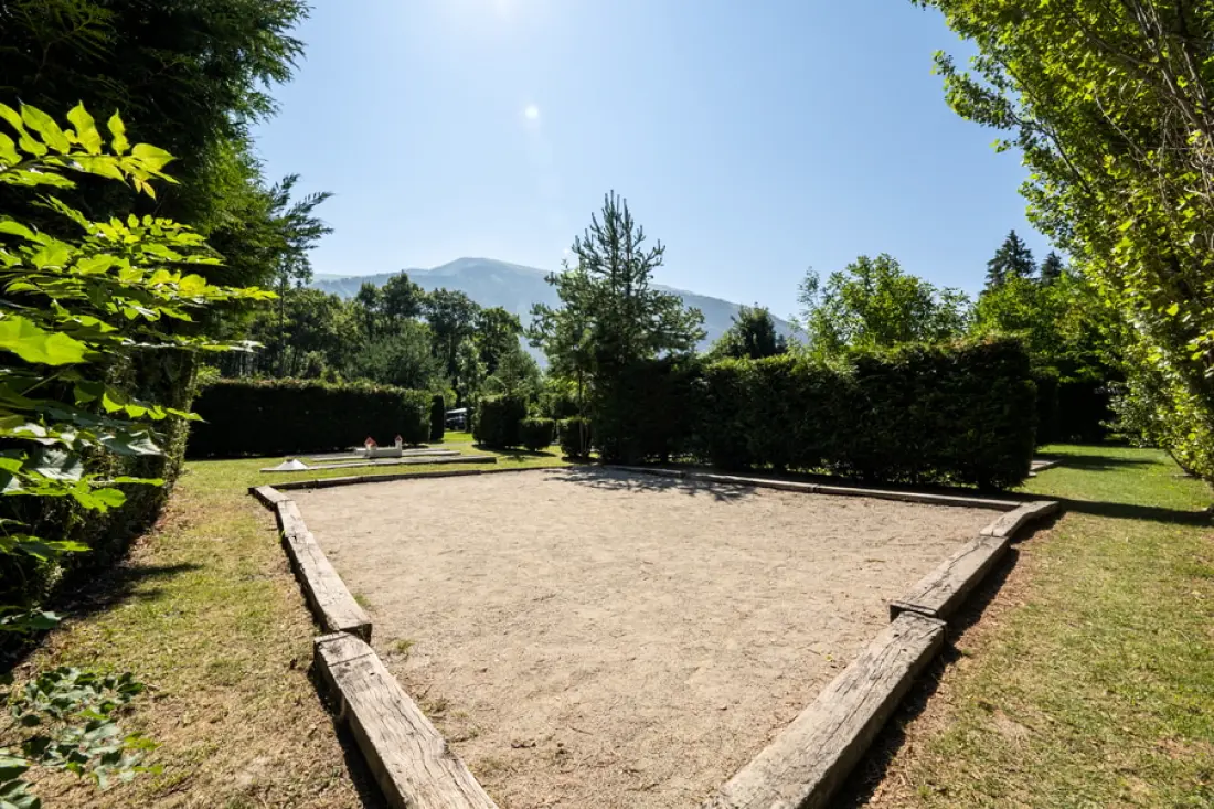Camping Le Château de Rochetaillée 4 étoiles★★★★