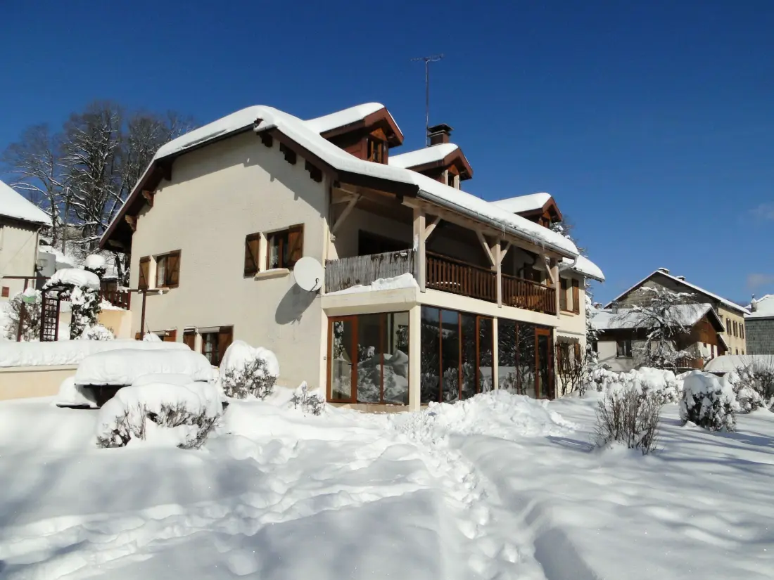 Résidence Lys Montagnes du Jura avec Spa et Sauna