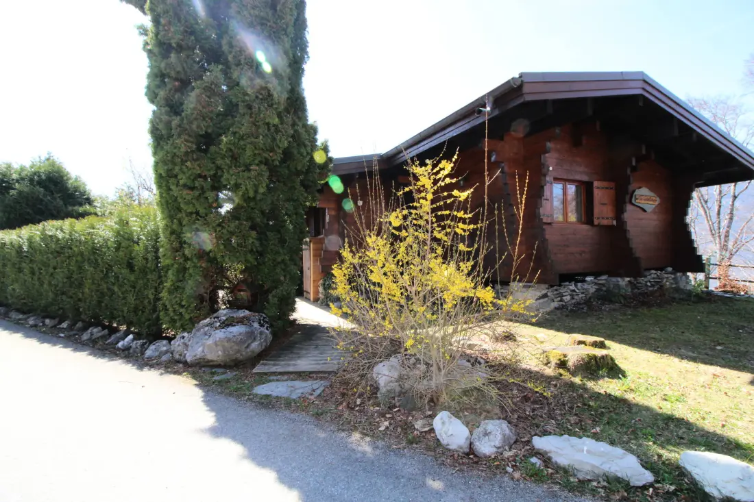 Chalet Carline