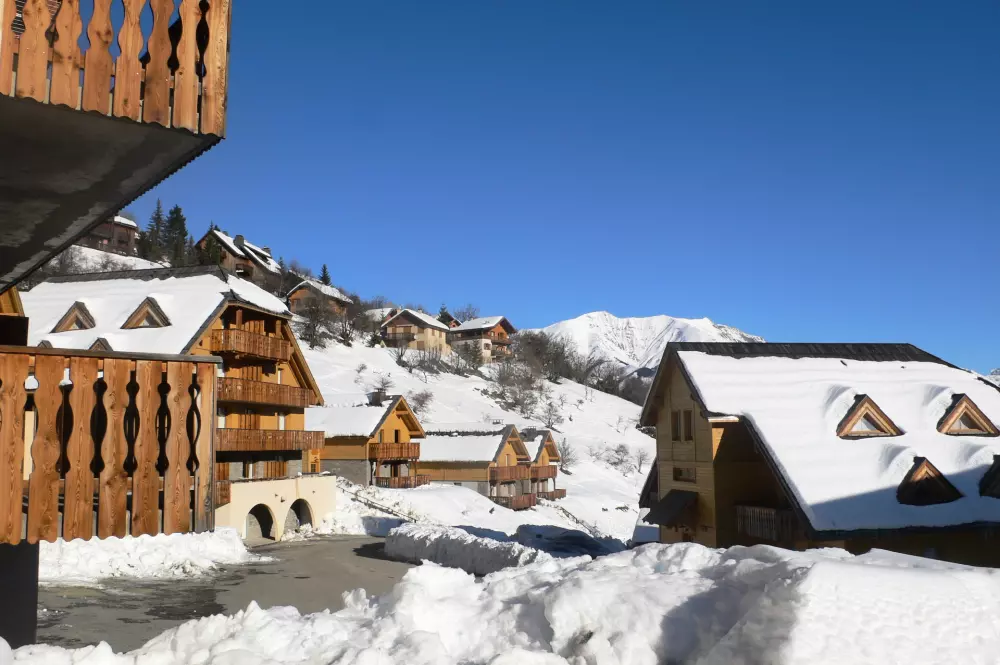Les Chalets De Praroustan
