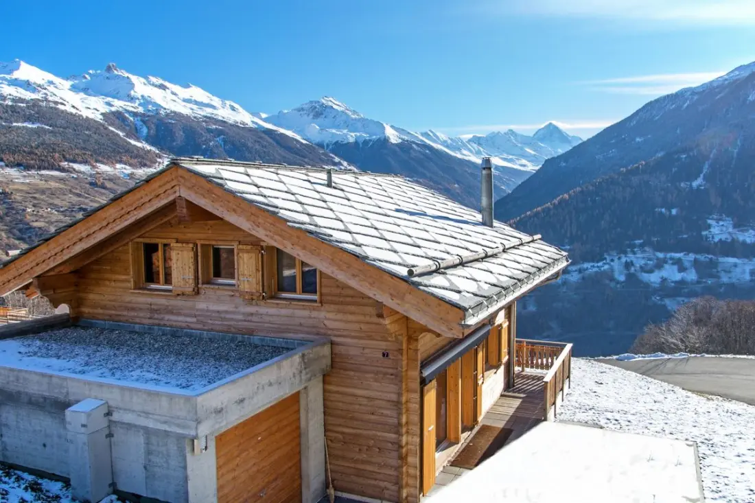 Chalet Falcons Nest